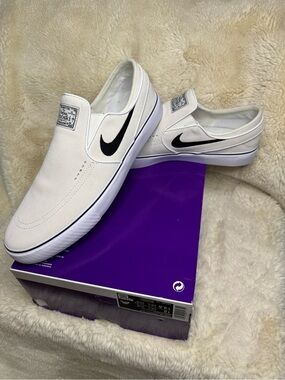 New in Box 🦨 Nike SB Janoski+ Slip - Men’s Size 12 / Women’s Size 13.5